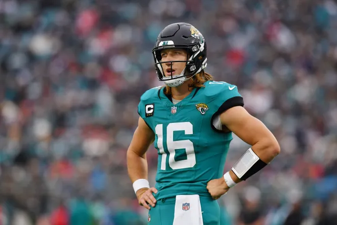 Le joueur de la semaine 15 dans la NFL: Trevor Lawrence et ses 6 touchés